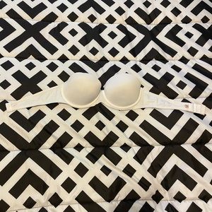 Victoria’s Secret PINK strapless push-up